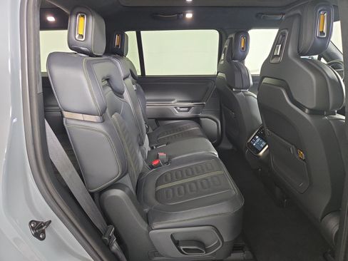 Used 2025 Rivian R1S Adventure AWD/4WD image 23