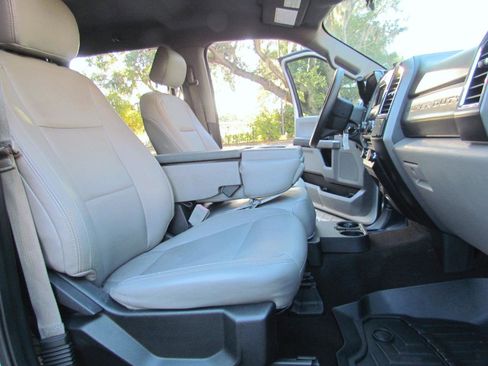 Used 2018 Ford F250 XLT image 23