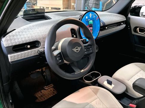 Certified 2025 MINI Cooper S image 16