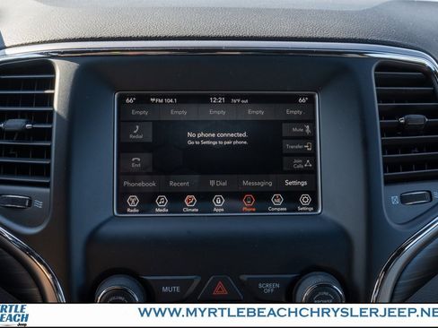 Certified 2020 Jeep Grand Cherokee Laredo image 19