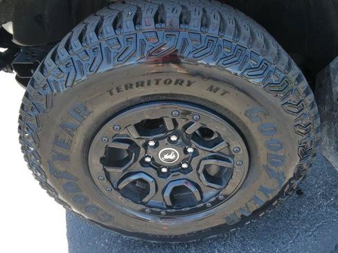 Certified 2023 Ford Bronco Wildtrak AWD/4WD image 10