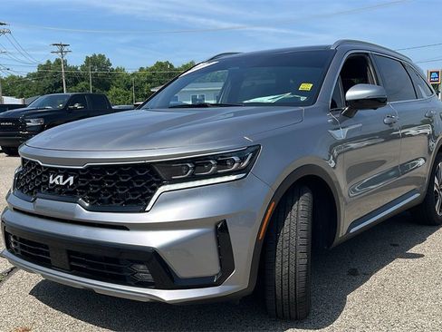 Used 2023 Kia Sorento SX Prestige image 8