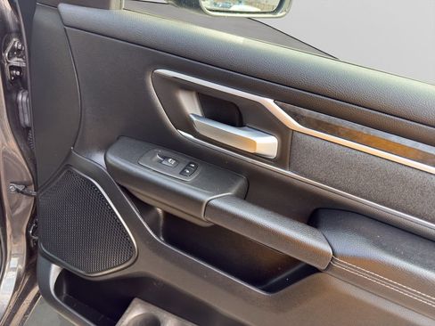 Used 2019 RAM 1500 Big Horn AWD/4WD image 18
