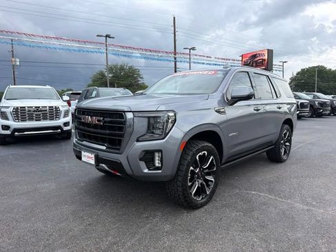 Used 2022 GMC Yukon AT4 w/ Technology Package AWD/4WD image 1