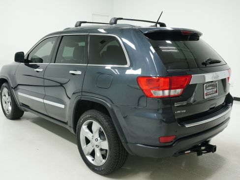 Used 2013 Jeep Grand Cherokee Limited w/ Luxury Group II image 6