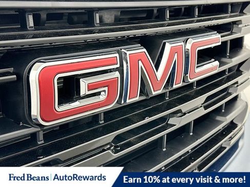 New 2026 GMC Sierra 1500 Elevation w/ Preferred Package AWD/4WD image 19