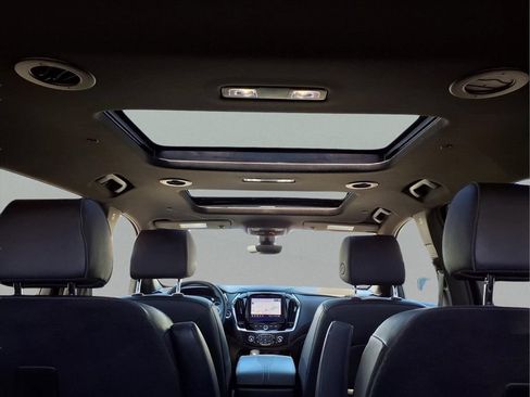 Used 2023 Chevrolet Traverse RS w/ LPO, Floor Liner Package AWD/4WD image 9