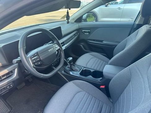 Used 2025 Kia K4 EX FWD image 10