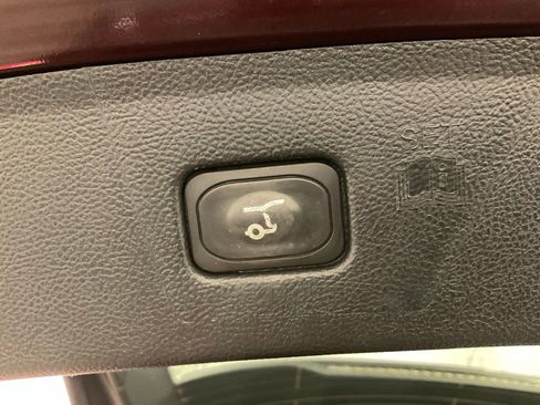 Used 2023 Ford Edge Titanium image 33