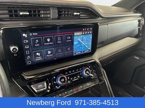 Used 2024 GMC Sierra 1500 AT4 w/ Technology Package AWD/4WD image 32