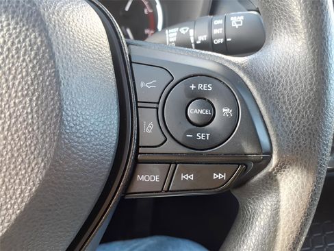 Used 2024 Toyota RAV4 XLE image 23