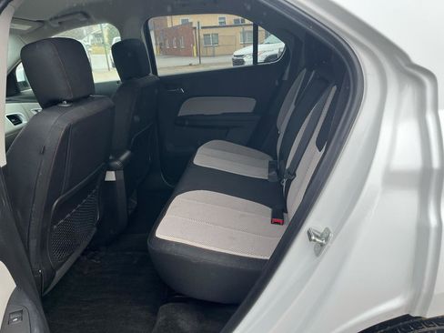 Used 2017 Chevrolet Equinox LT image 13