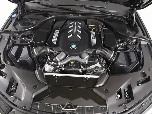 Used 2023 BMW M550i xDrive image 64