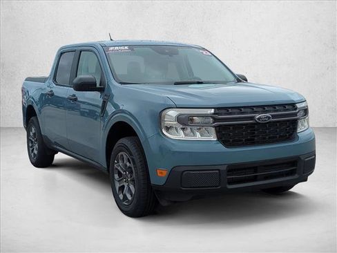Used 2023 Ford Maverick XLT FWD image 3