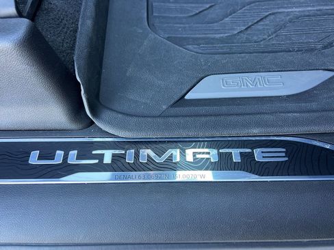 Used 2024 GMC Sierra 1500 Denali Ultimate image 20