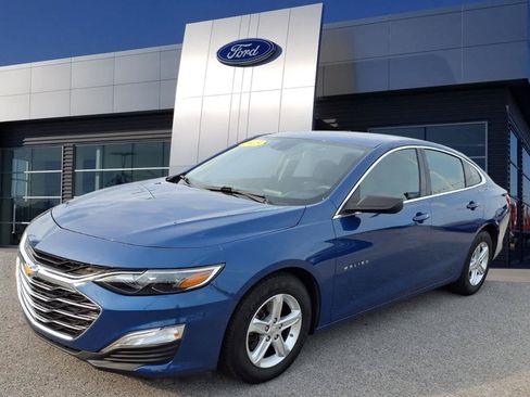 Used 2023 Chevrolet Malibu LS FWD image 4