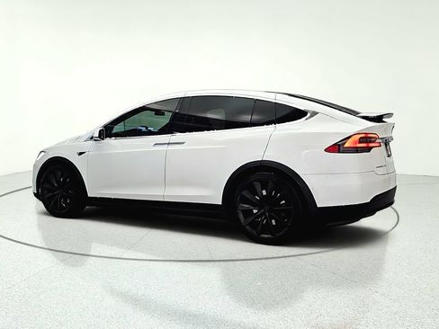 Used 2017 Tesla Model X 75D AWD/4WD image 4