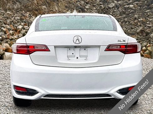 Used 2017 Acura ILX FWD image 3