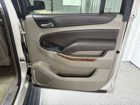 Used 2015 Chevrolet Suburban LTZ AWD/4WD image 37