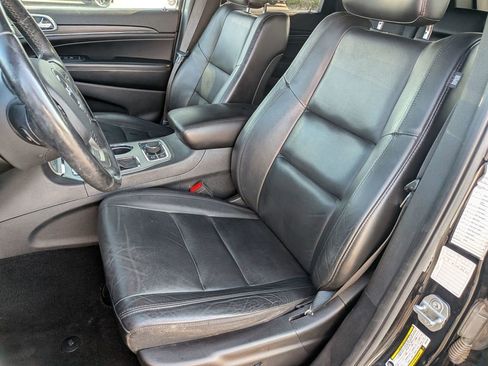 Used 2019 Jeep Grand Cherokee Limited AWD/4WD image 13