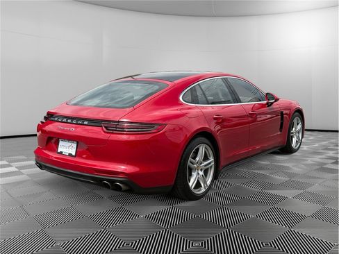 Used 2018 Porsche Panamera 4S AWD/4WD image 5