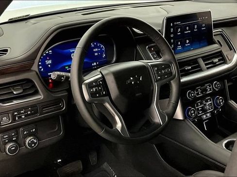 Used 2023 Chevrolet Tahoe LT w/ Luxury Package AWD/4WD image 16