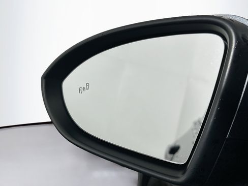 Used 2024 Volkswagen Jetta SE image 16