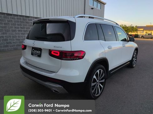 Used 2020 Mercedes-Benz GLB 250 4MATIC image 3