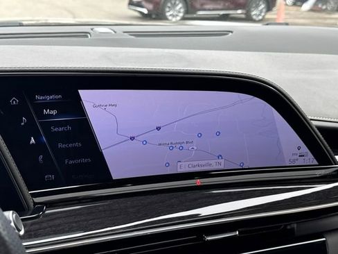 Used 2022 Cadillac Escalade Premium Luxury image 22