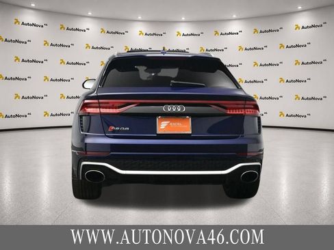 Used 2022 Audi RS Q8 w/ Luxury Package AWD/4WD image 5