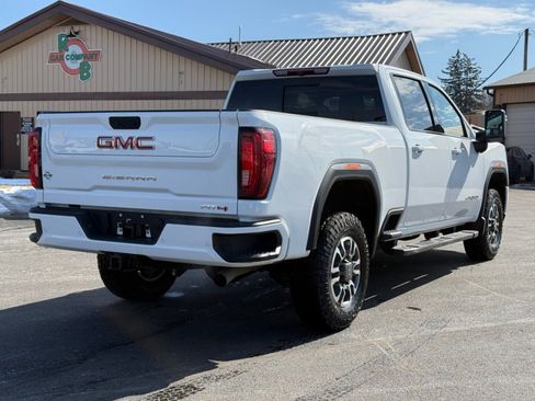 Used 2022 GMC Sierra 2500 AT4 w/ AT4 Preferred Package image 8