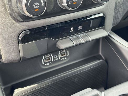 Used 2023 RAM 1500 Big Horn AWD/4WD image 14