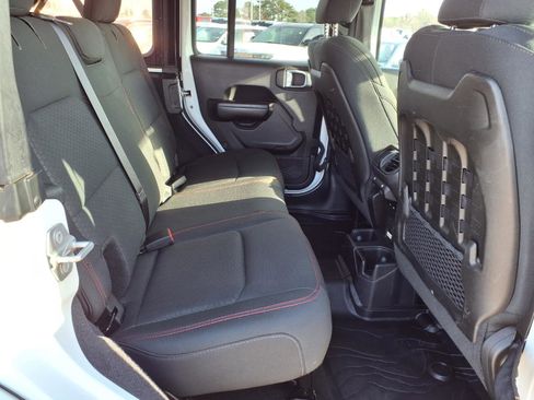 Used 2019 Jeep Wrangler Unlimited Rubicon image 20