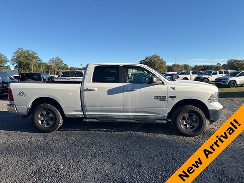 Used 2019 RAM 1500 Classic SLT image 6