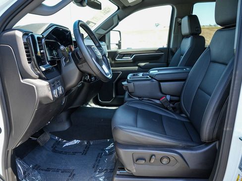 Used 2024 GMC Sierra 2500 SLT AWD/4WD image 18