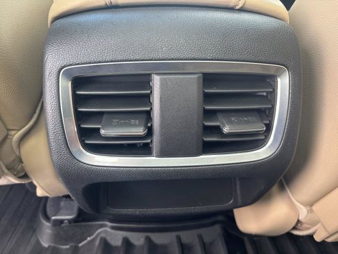 Used 2023 Acura RDX FWD image 33