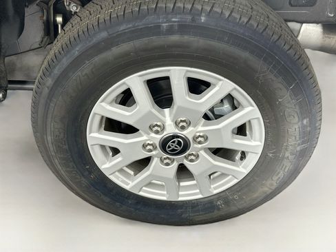 Used 2026 Toyota Tacoma SR5 RWD image 11