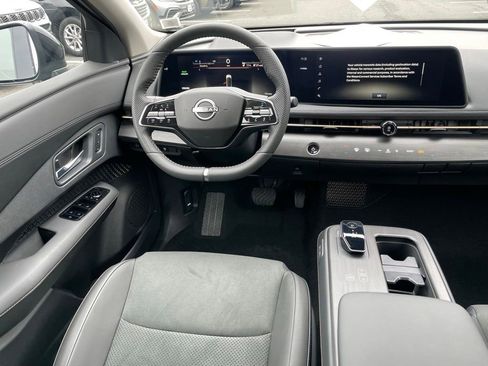Certified 2025 Nissan Ariya AWD image 17