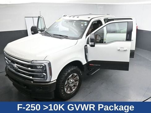 Used 2024 Ford F250 King Ranch image 31