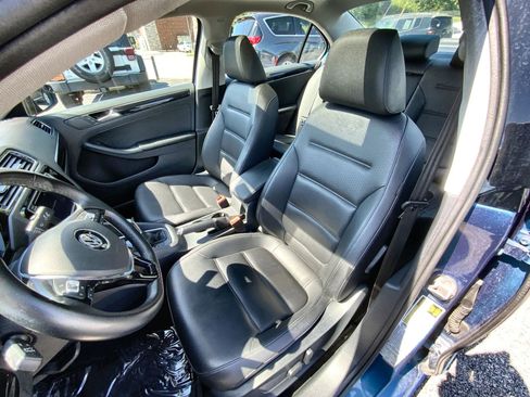 Used 2017 Volkswagen Jetta SEL Premium FWD image 13