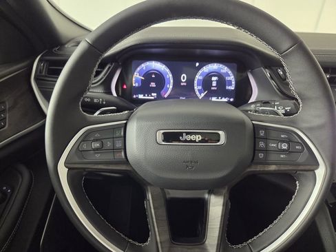 New 2026 Jeep Grand Cherokee L Limited RWD image 12