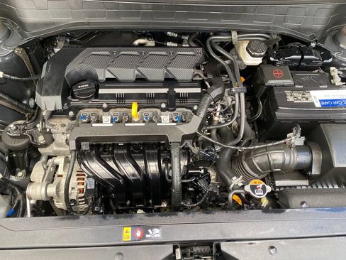 Certified 2023 Hyundai Venue SEL FWD image 28