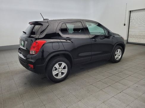 Used 2020 Chevrolet Trax LS w/ Tint and Cruise Package AWD/4WD image 10