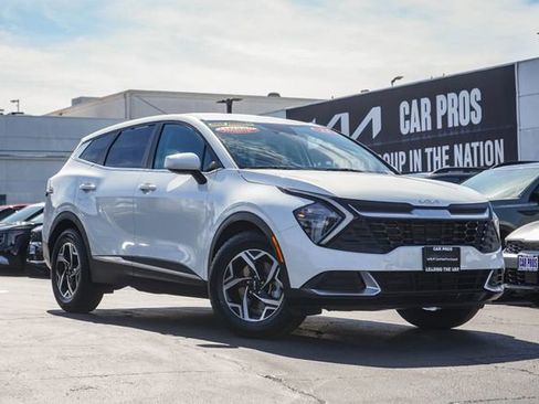 Certified 2023 Kia Sportage LX image 2