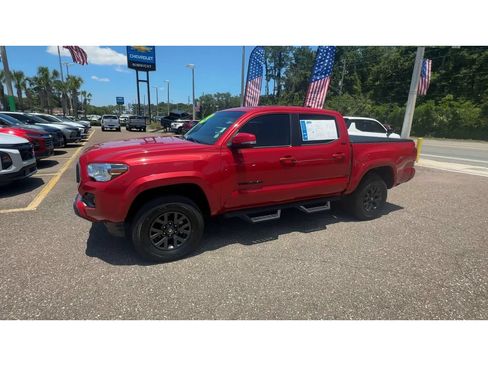 Used 2023 Toyota Tacoma SR5 w/ Technology Package AWD/4WD image 6
