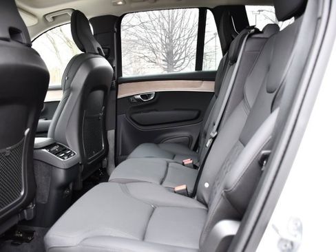 Certified 2025 Volvo XC90 B6 Plus image 14