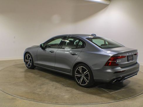 Used 2019 Volvo S60 T6 R-Design AWD/4WD image 3