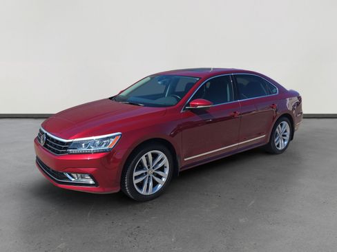 Used 2018 Volkswagen Passat 2.0T SEL Premium FWD image 1