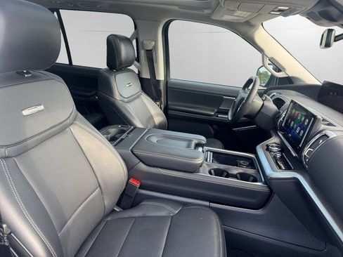 Certified 2025 Ford Expedition Platinum w/ Driver's Package image 15