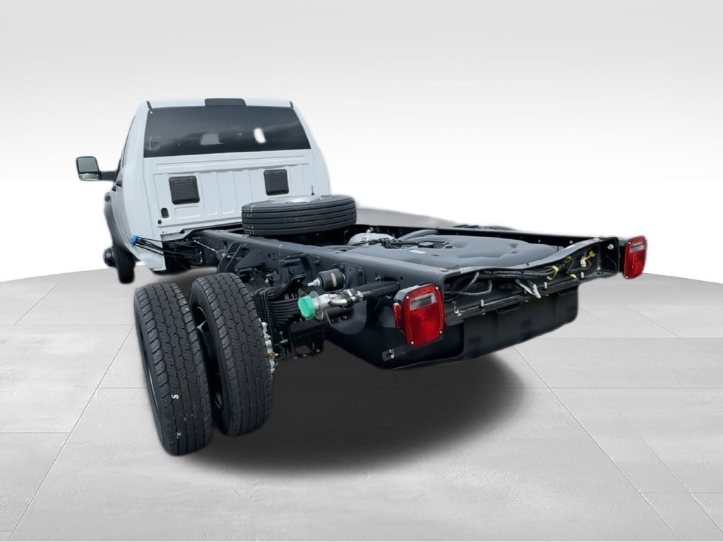 New 2026 RAM 5500 Tradesman AWD/4WD image 8